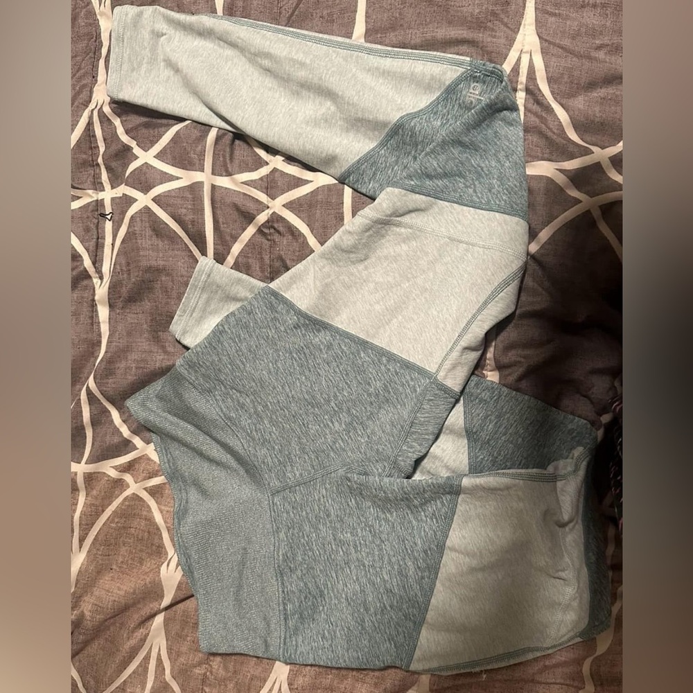 Alo yoga leggings